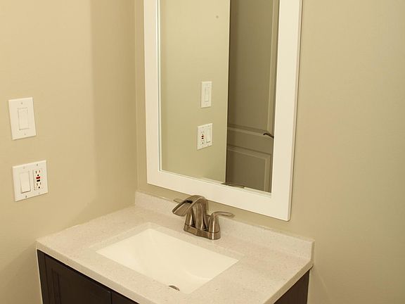 3rd image of 930 Perrie Dr APT 301