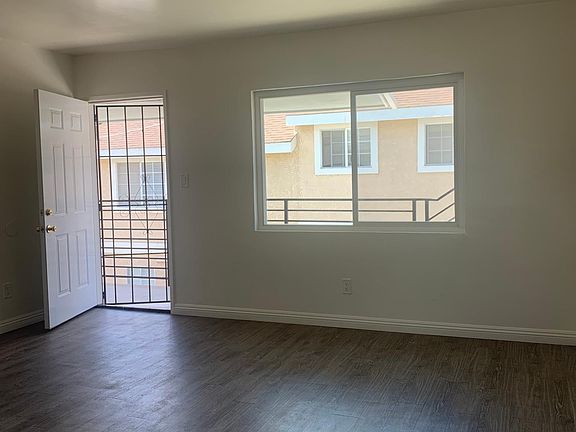 2nd image of 1906 Carnegie Ln APT E