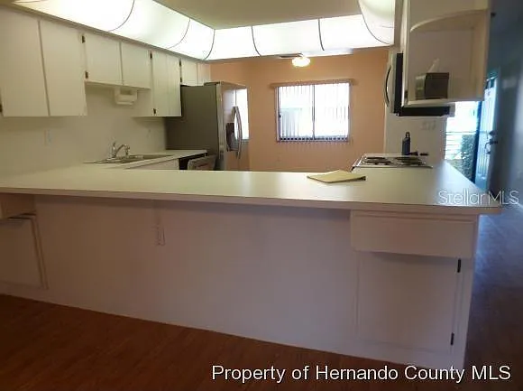 2 bed, 2.0 bath, 1363 sqft, $2,000 — Photo 3