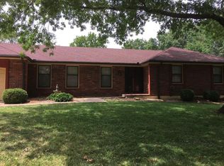 314 SE Westwind Dr, Lees Summit, MO 64063