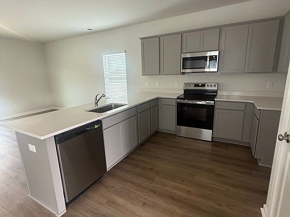5th image of 39 Gooseberry Ct NE