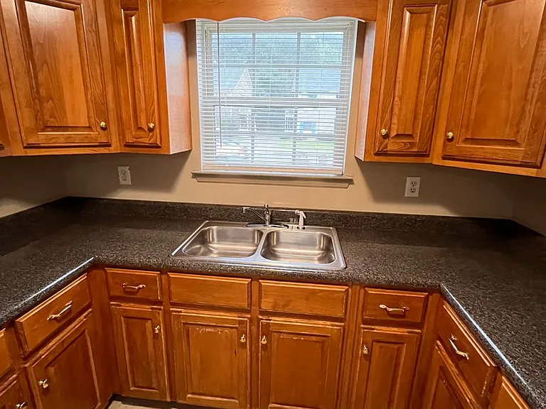 5005 Chancellor Sq NW — Photo 8
