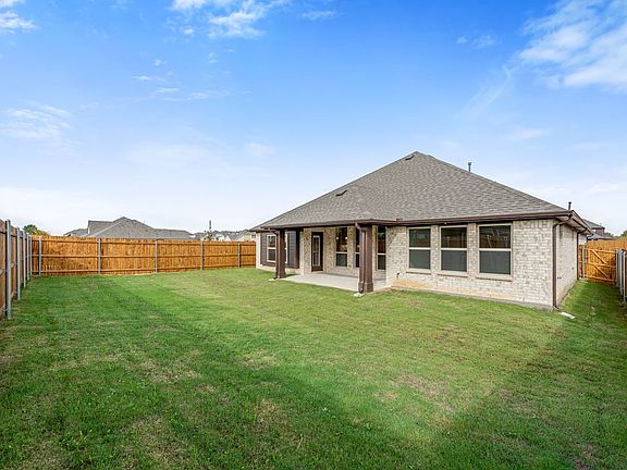 3rd image of 2713 Emerald Trace Dr