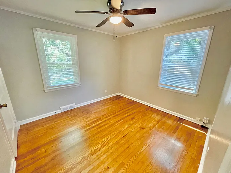 2306 Dellwood Dr — Photo 24