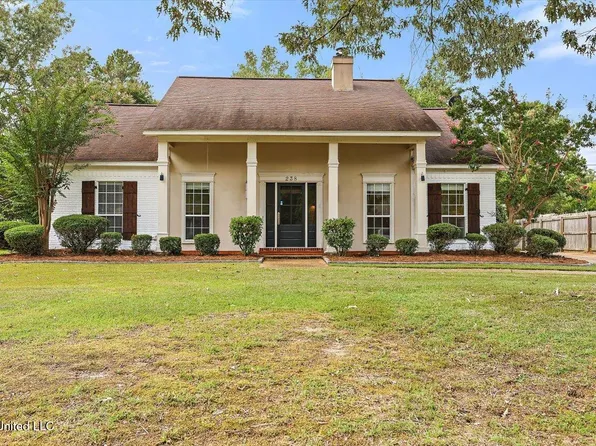 238 Mandarin Dr, Brandon, MS 39047