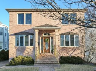 26 High St, East Rutherford, NJ 07073