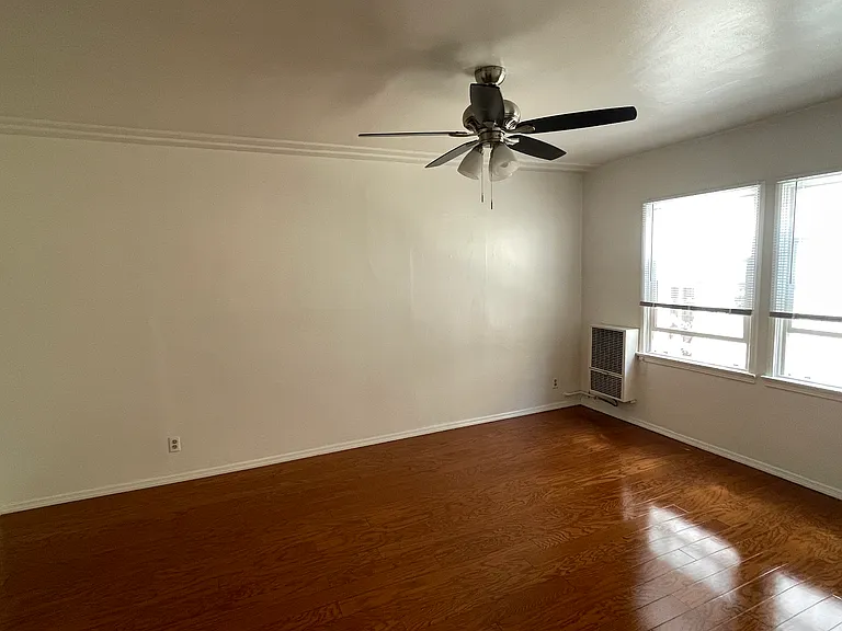 1331 N Alta Vista Blvd #103 — Photo 3