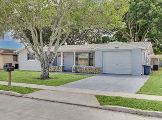 5622 Canosa Dr, Holiday, FL 34690