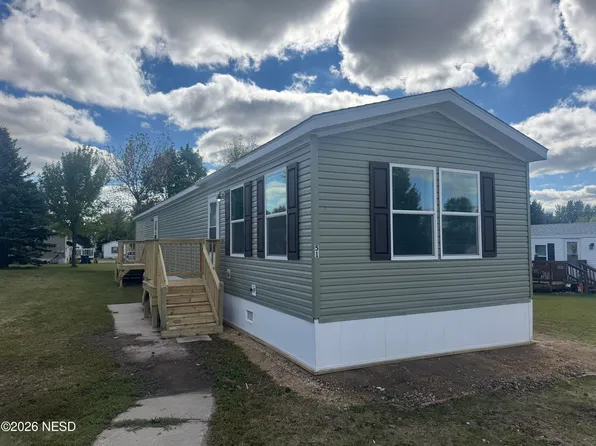 3436 12th Ave SW, Watertown, SD 57201