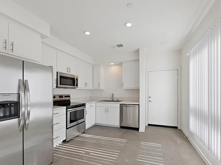 5900 Severin Dr #204 — Photo 21