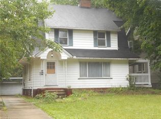 2471 Derbyshire Rd, Cleveland Heights, OH 44106