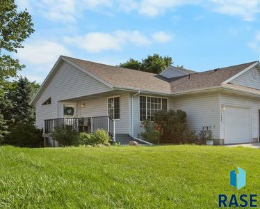 1500 E Northstar Ln, Sioux Falls, SD, 57108