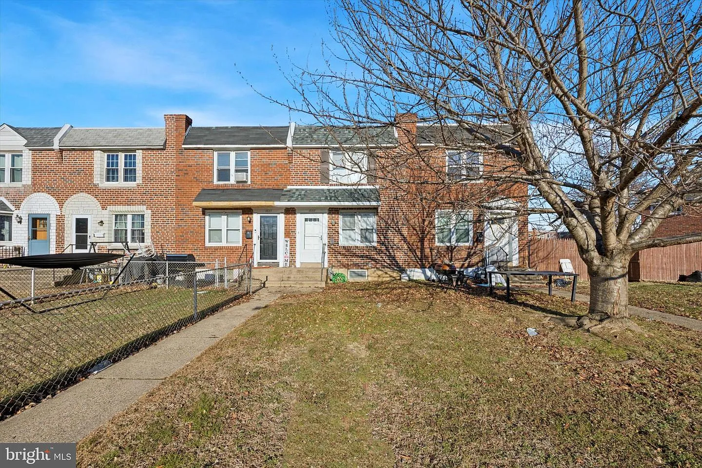 1037 Taylor Dr photo 1