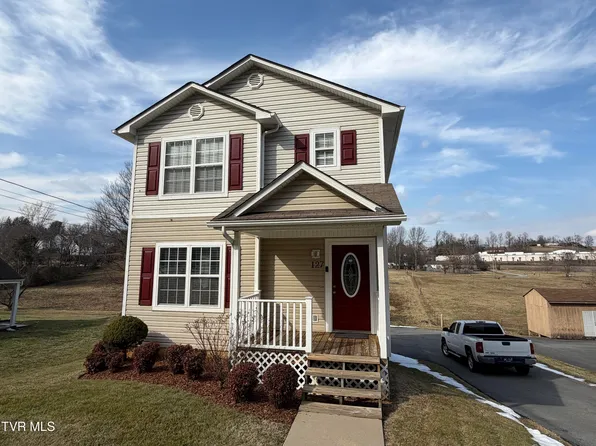 127 Cloverdale Ln, Johnson City, TN 37604