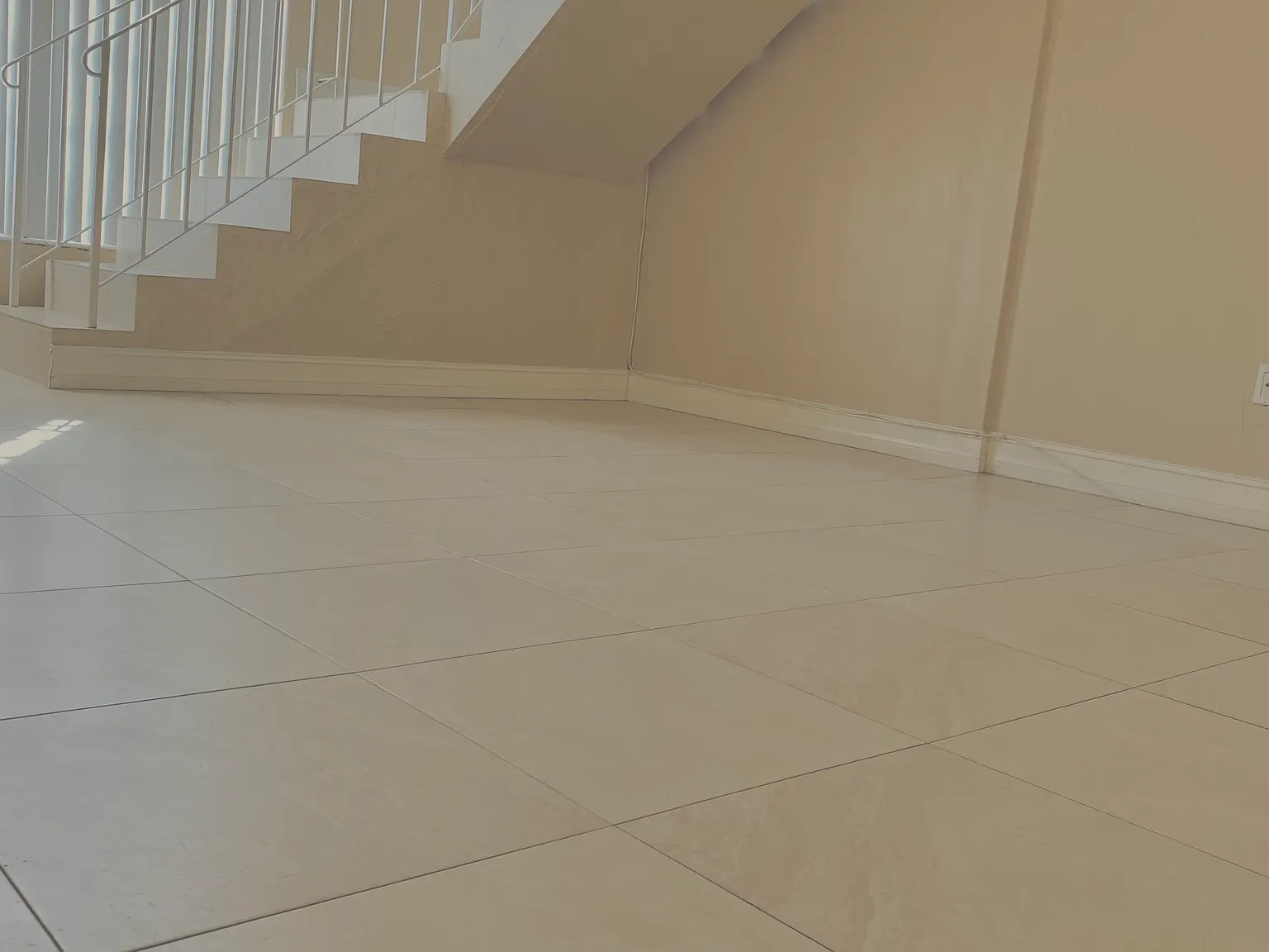 10901 N Kendall Dr — Photo 4