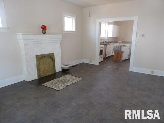 3rd image of 1012 S Roosevelt St