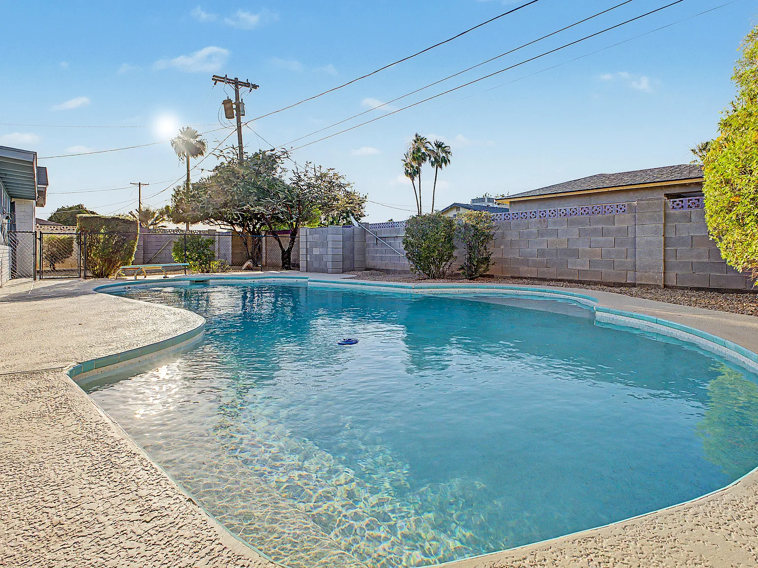 4 bed, 1834 sqft, $2,995 — Photo 3