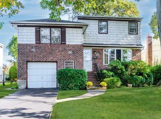 36 Mayfair Ave, West Hempstead, NY 11552