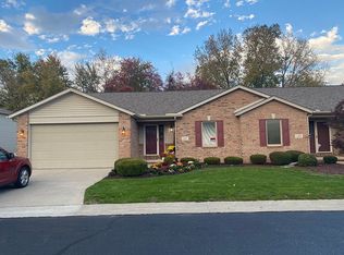 137 Woodshire Ct, Monroe, MI 48162