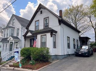 84 B St, Lowell, MA 01851