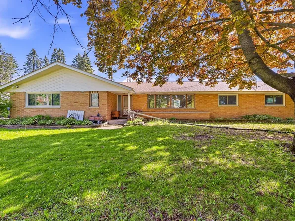 1202 E Lake STREET, Horicon, WI 53032