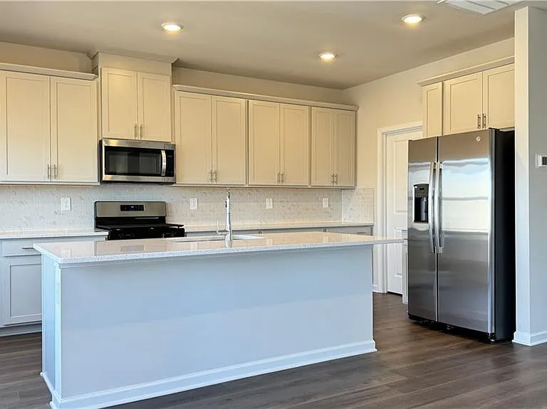 228 Water Oak Way — Photo 6