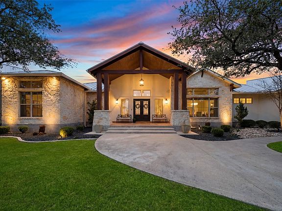 4th image of 1043 Twin Riv