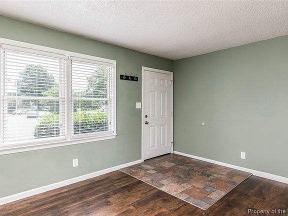 4th image of 5 Amos Cir