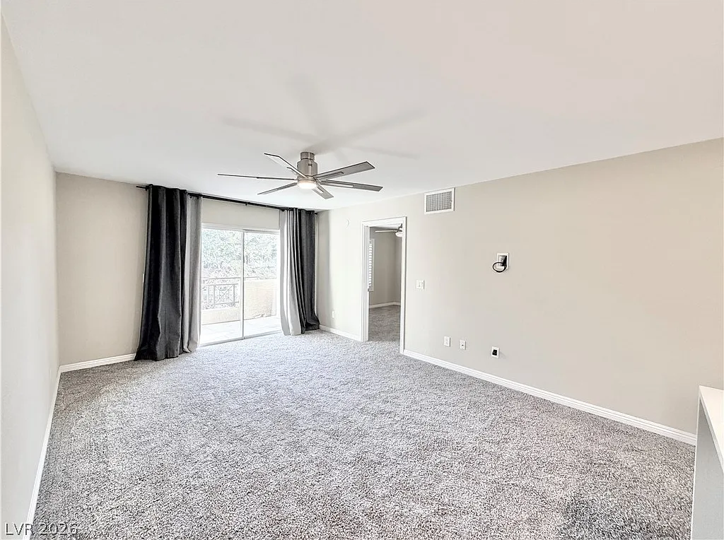 2 bed, 1.0 bath, 836 sqft, $1,350 — Photo 4