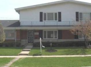 7027 Carol Ave, Niles, IL 60714