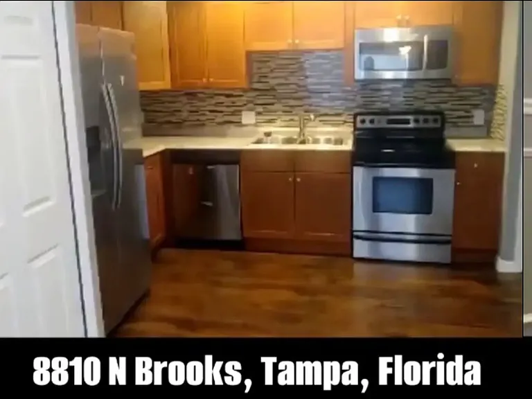 8810 N Brooks St — Photo 2