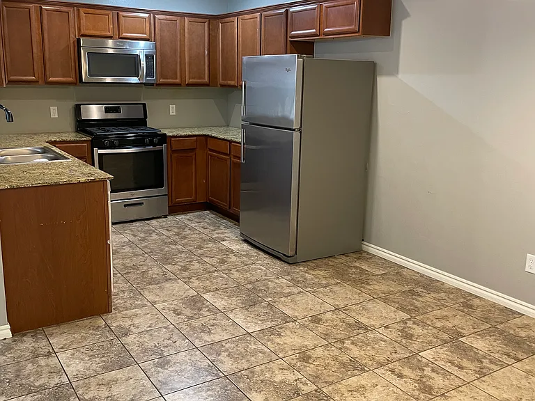 117 Ashley Dr — Photo 6