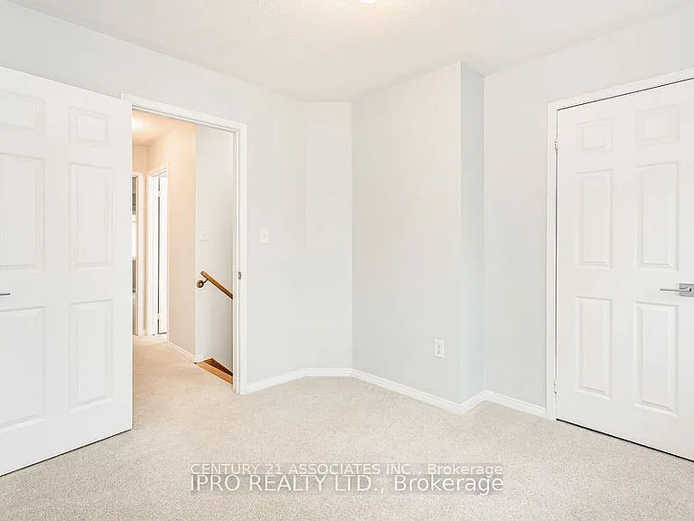 2410 Emerson Dr — Photo 22