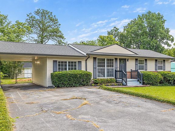 2nd image of 2409 Northbrier Cir