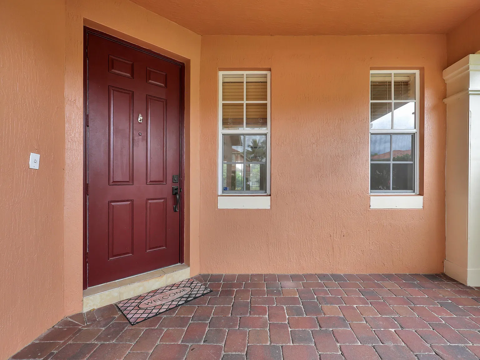 4 bed, 2.5 bath, 2756 sqft, $3,600 — Photo 3