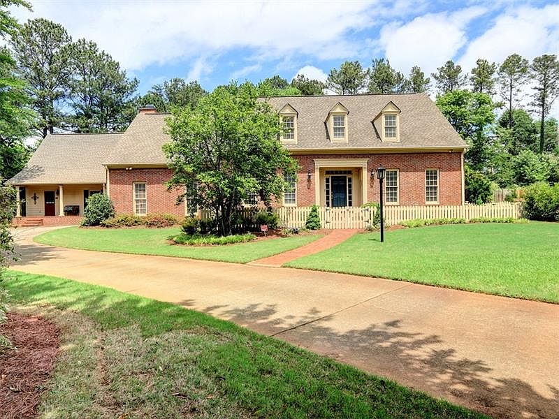 1st image of 610 Bostic Hill Ct SE