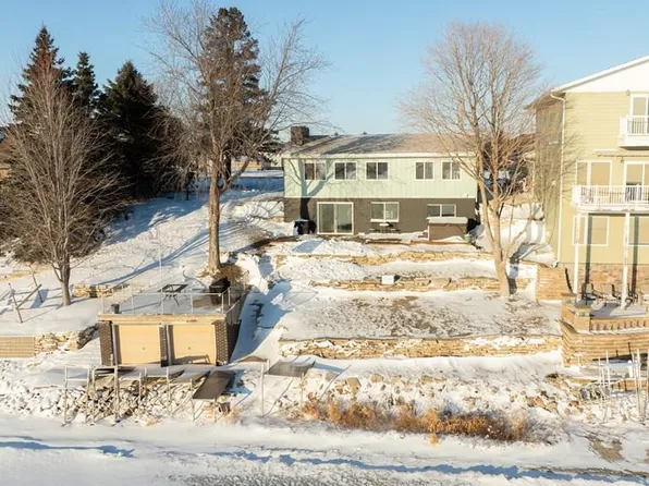 8921 Twin Lakes Rd, Manson, IA 50563