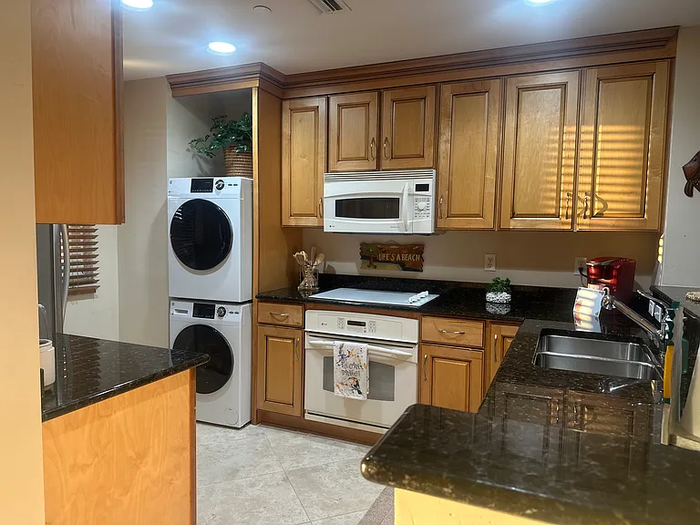 Indian River Dr — Photo 24