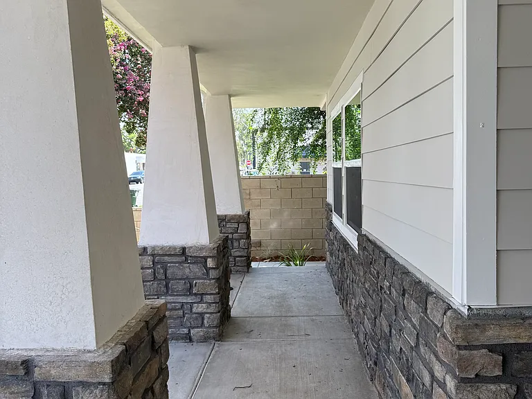 132 W Center St — Photo 20