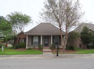 102 Lighthouse Point Cir, Youngsville, LA 70592