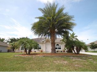 430 Easy St, Sebastian, FL 32958