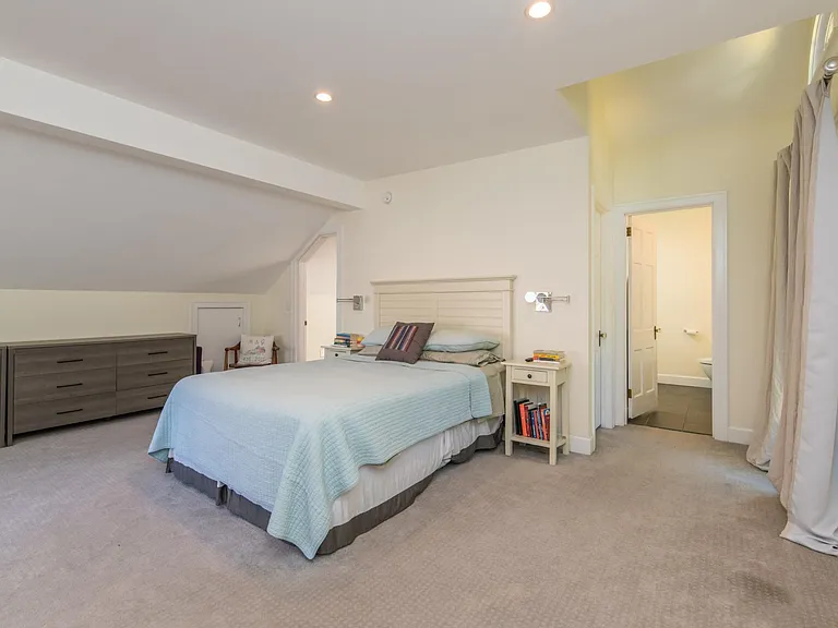 156 Wabash Dr — Photo 12