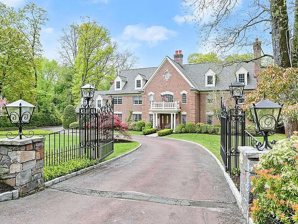 1st image of 376 Westover Rd