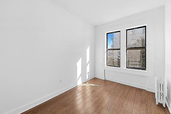 1st image of 619 E 5th St #17B