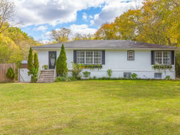 712 Schmidt Rd, Rossville, GA 30741