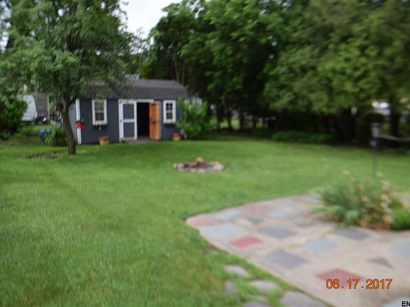 3rd image of 22 Craig St