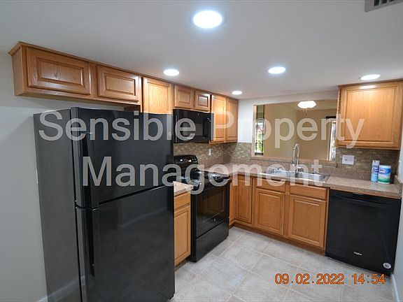 4th image of 6334 Newtown Cir #34A