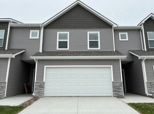 3959 NE 2nd Ln, Ankeny, IA 50021
