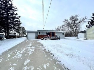 1114 4th St NE, Minot, ND 58703