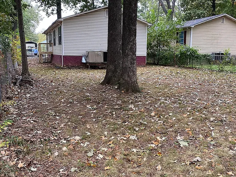 1904 Tinsley Pl — Photo 10